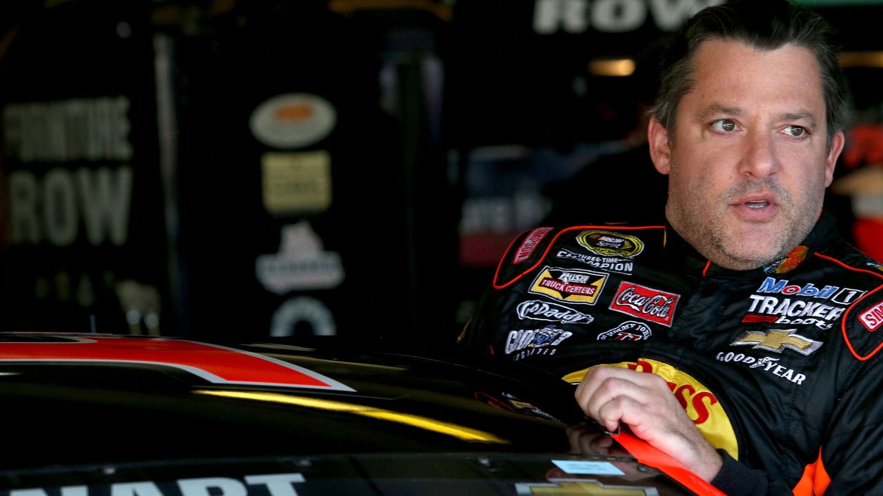 Tony Stewart's 15-year winning streak on line in NASCAR finale